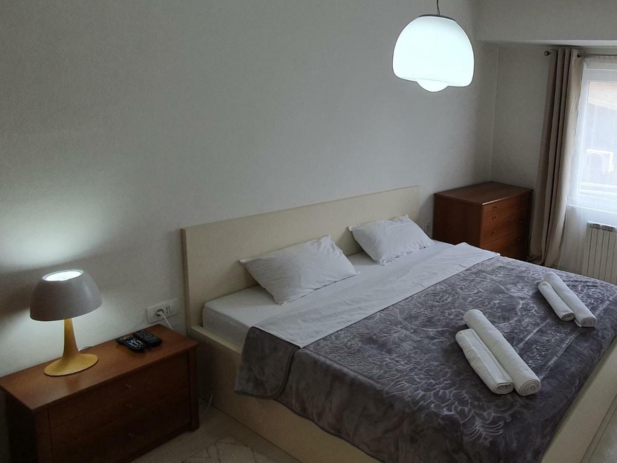 City Center Apartment Скоп'є Екстер'єр фото