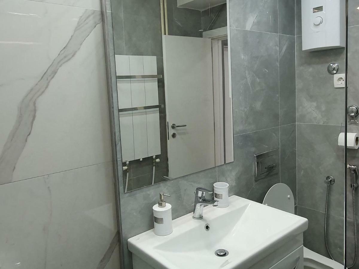 City Center Apartment Скоп'є Екстер'єр фото